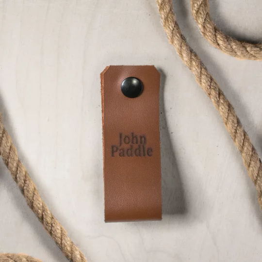 Mini Pagaj John Paddle Ozdoba Kolorowy Malowany 110 cm WZ3 ze skórzanymi poziomymi zawieszkami